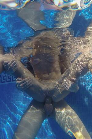 fucking under water - Underwater Fuck Porn Pics & Naked Photos - PornPics.com